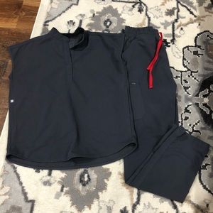 Figs Charcoal Scrub set